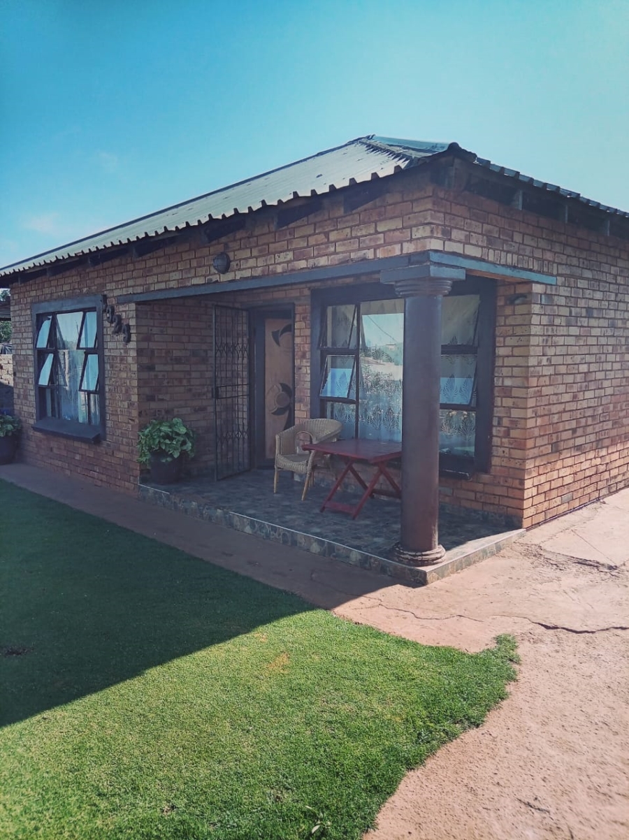 3 Bedroom Property for Sale in Promosa North West